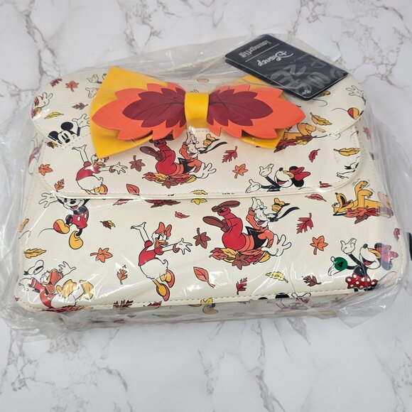 NWT Loungefly Disney Fall Minnie Mouse Crossbody Bag - Picture 1 of 3